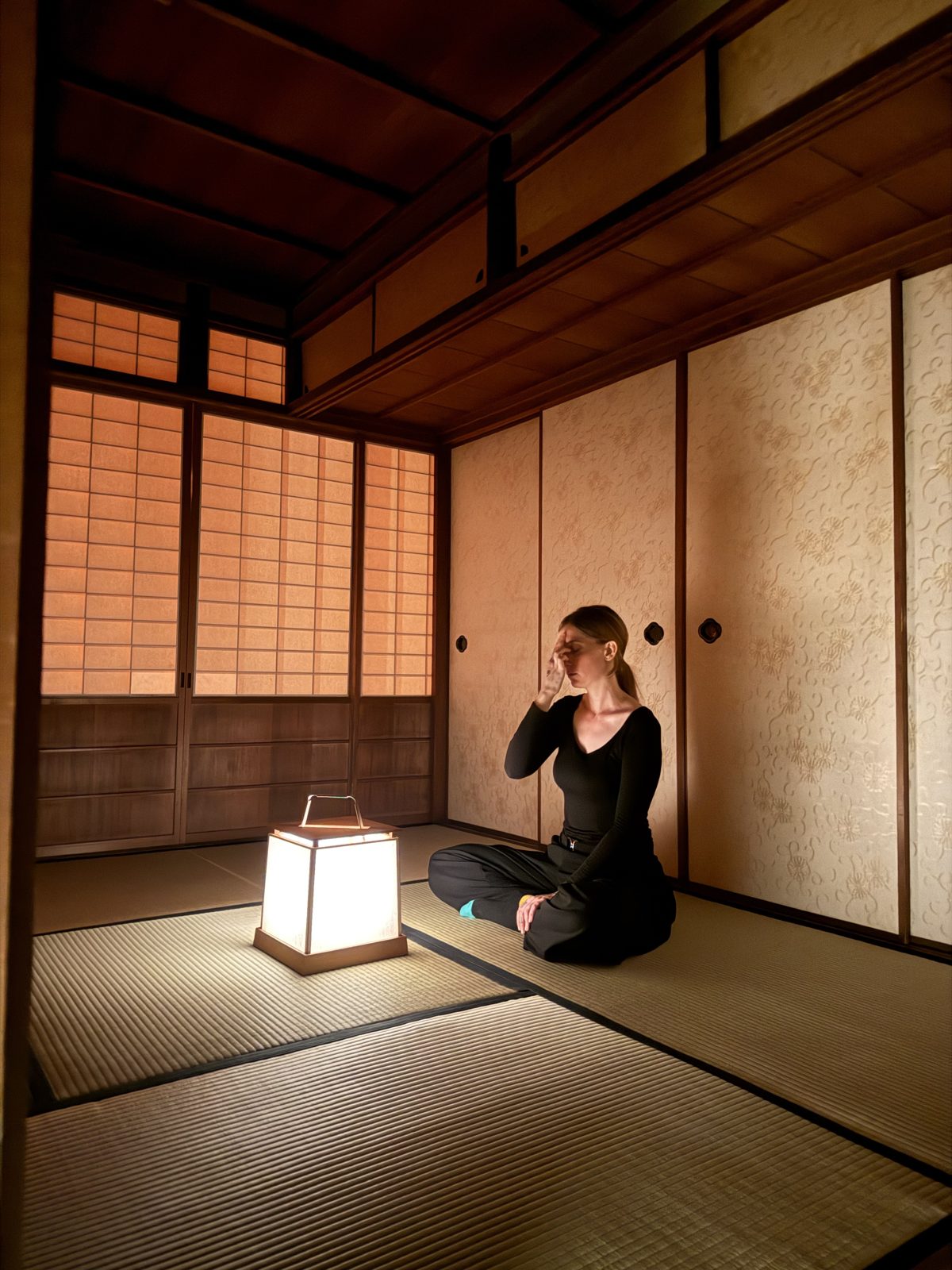 A tea art festival in a machiya
